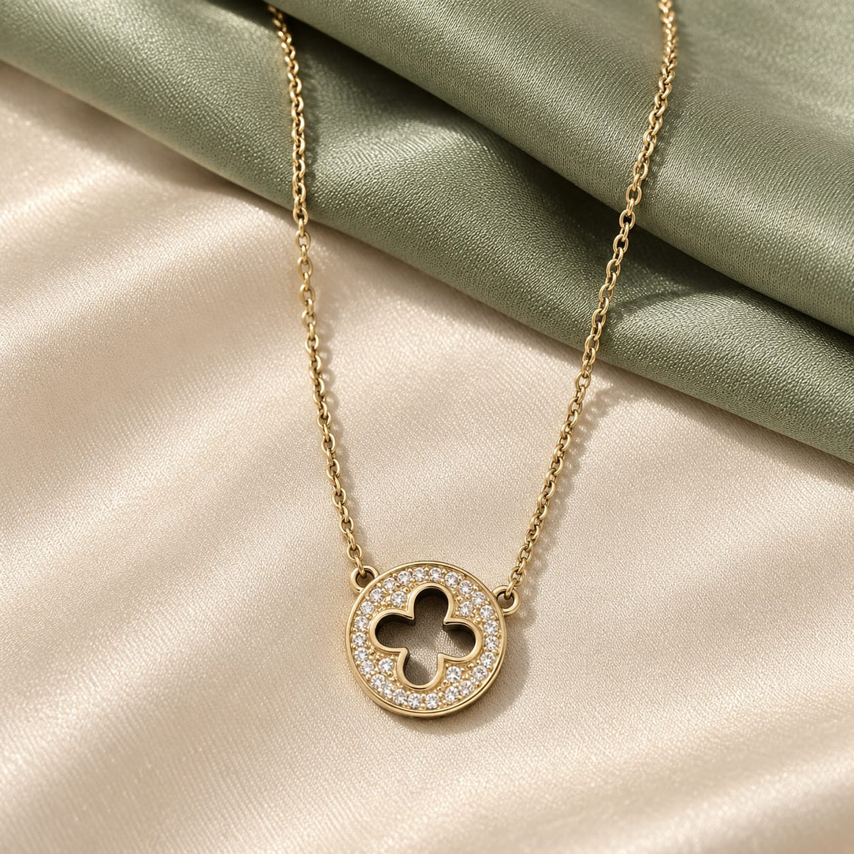 925 Sterling Silver Chain Pendant Necklace | Premium Silver Pendant for Women